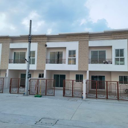 Yyk Holiday Rooms Ban Khlong Krang Экстерьер фото